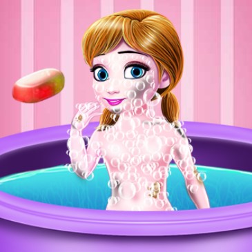 Игра Малышка Принцесса Миа Купается